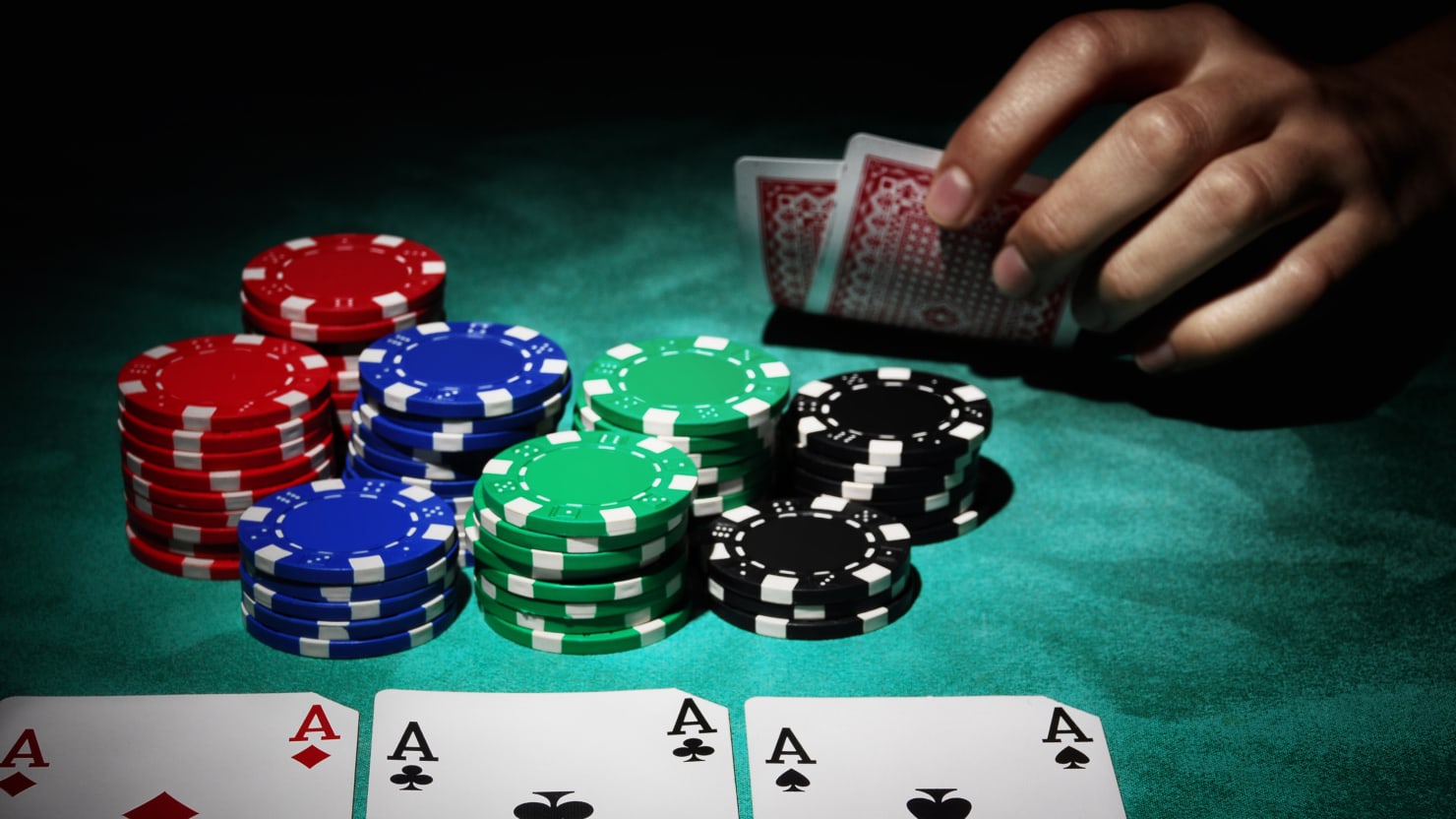Ambilah Benefit berikut Pada Poker Online Di Internet